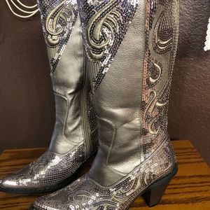 Sequined boots size 6 ladies only once